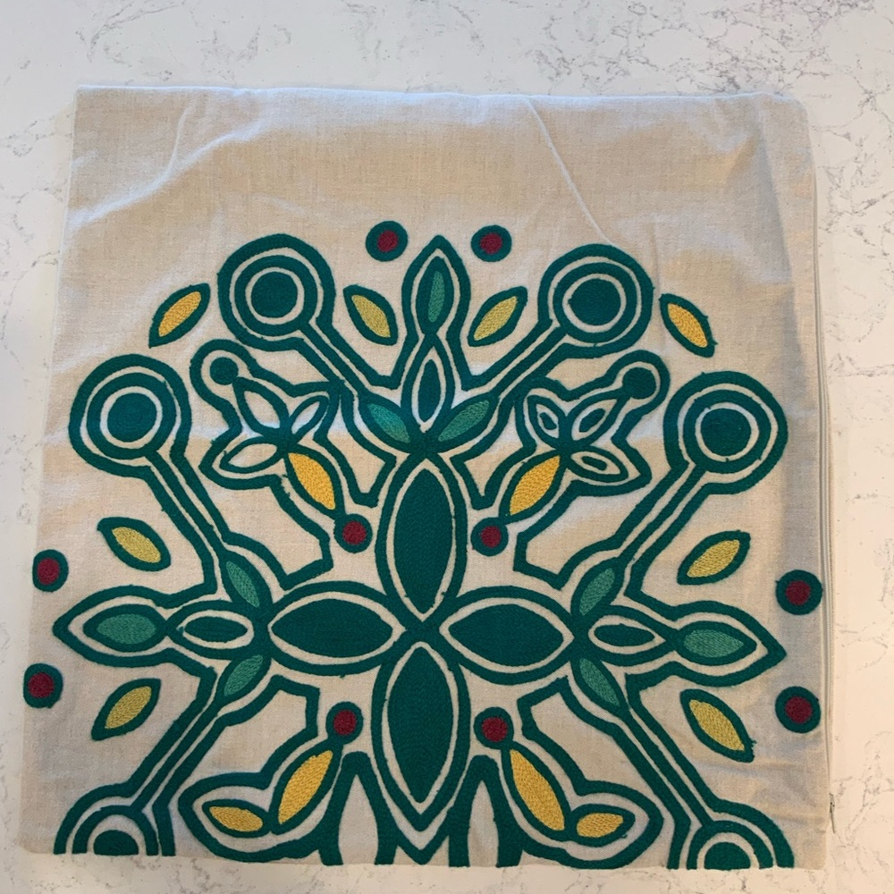 Crate & Barrel throw pillow cover. 18x18.